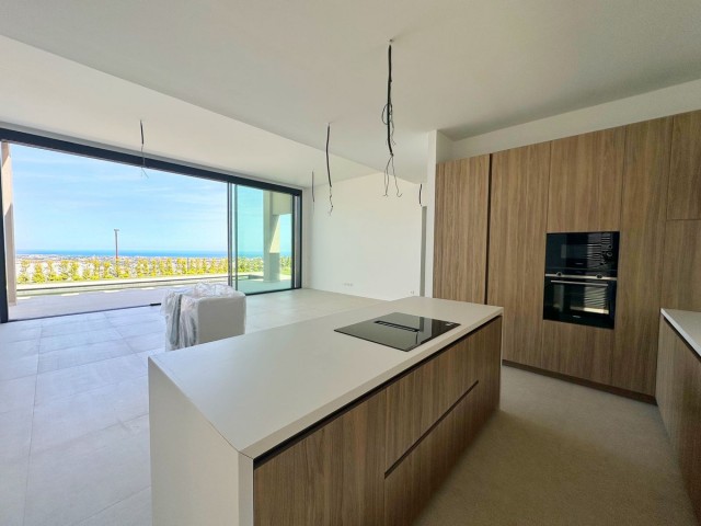 3 Bedrooms Villa in Benahavís