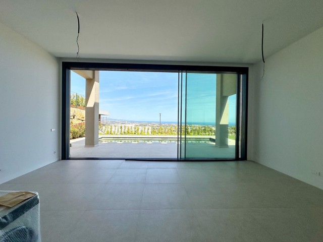 3 Bedrooms Villa in Benahavís