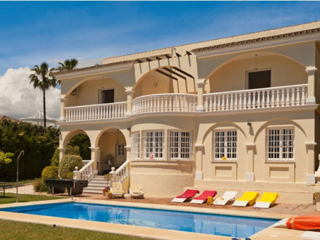 5 Bedrooms Villa in Mijas Golf