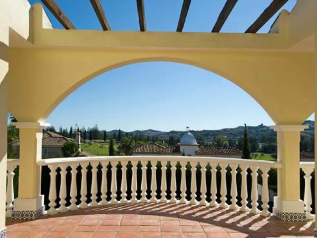 5 Bedrooms Villa in Mijas Golf