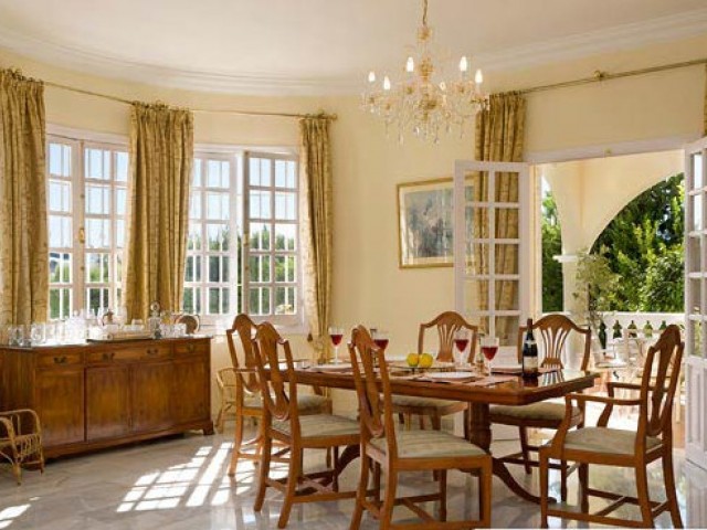 5 Bedrooms Villa in Mijas Golf