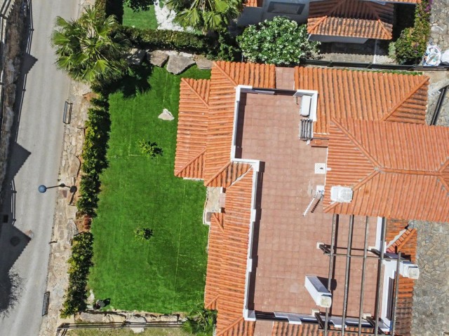 6 Bedrooms Villa in Manilva