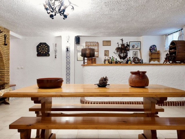 5 Bedrooms Townhouse in Torremolinos
