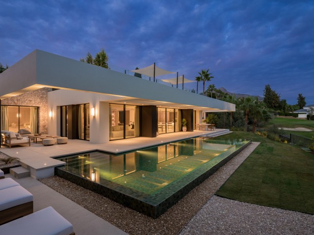 4 Schlafzimmer Villa in Nueva Andalucía