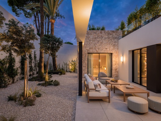 4 Schlafzimmer Villa in Nueva Andalucía