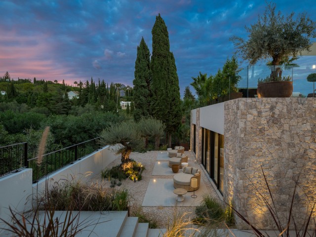 4 Schlafzimmer Villa in Nueva Andalucía