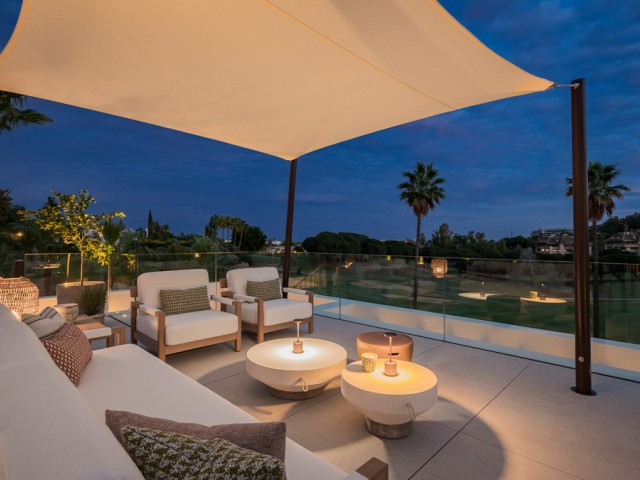 4 Schlafzimmer Villa in Nueva Andalucía