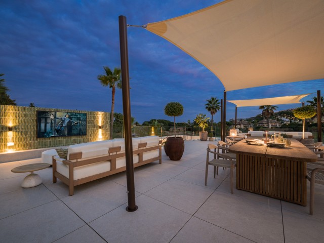 4 Schlafzimmer Villa in Nueva Andalucía