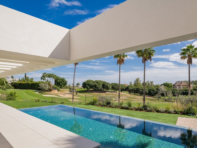 4 Schlafzimmer Villa in Nueva Andalucía