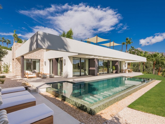 4 Schlafzimmer Villa in Nueva Andalucía