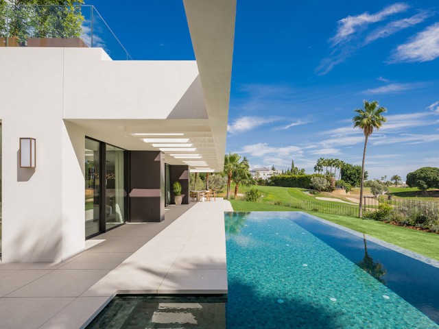 4 Schlafzimmer Villa in Nueva Andalucía