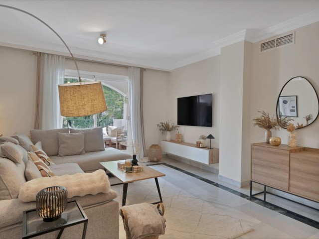 2 Bedrooms Apartment in Marbella