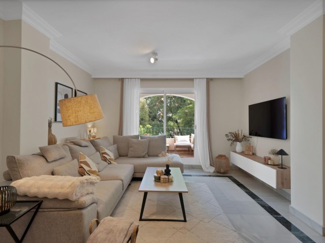 2 Bedrooms Apartment in Marbella