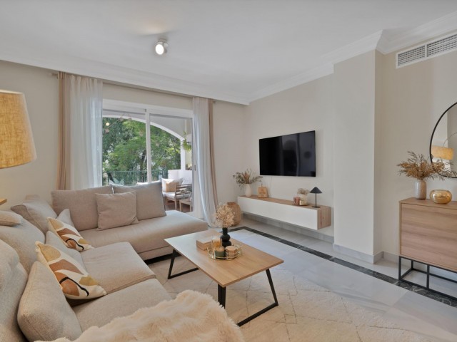 2 Bedrooms Apartment in Marbella