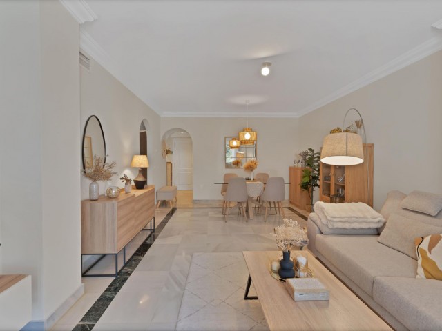 2 Bedrooms Apartment in Marbella