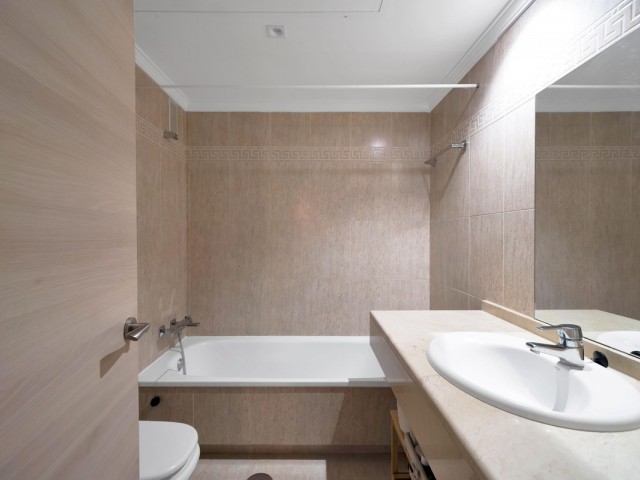 2 Bedrooms Apartment in Marbella