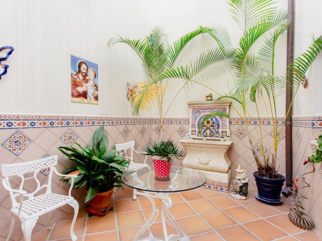 Maison mitoyenne avec 7 Chambres  à Estepona