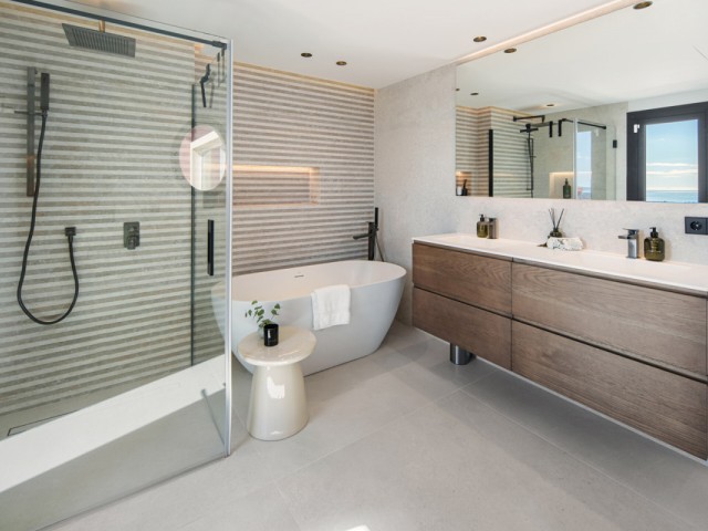 2 Bedrooms Apartment in Monte Halcones