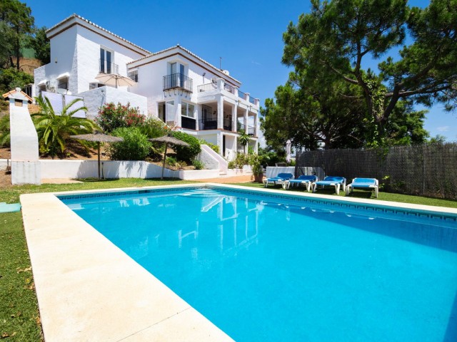 3 Bedrooms Villa in Estepona