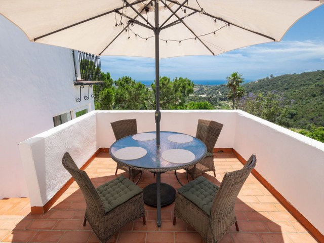 3 Bedrooms Villa in Estepona