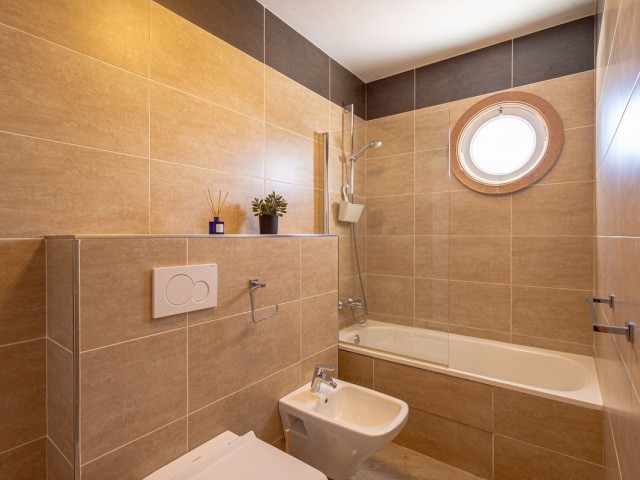 3 Bedrooms Villa in Estepona