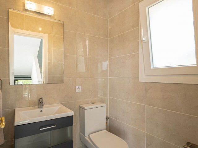 3 Bedrooms Villa in Estepona