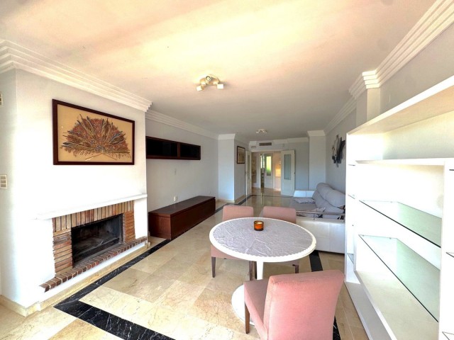 2 Slaapkamer Appartement in Río Real