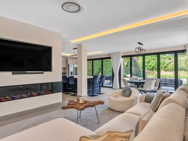 4 Bedrooms Villa in Guadalmina Alta