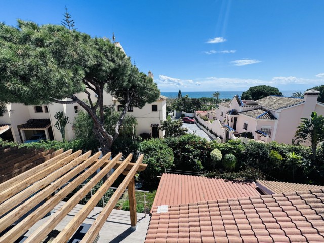 4 Schlafzimmer Villa in Elviria