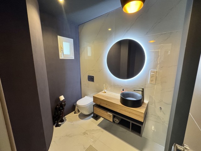 4 Schlafzimmer Villa in Elviria