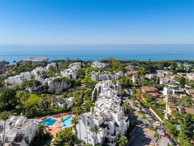 4 Bedrooms Apartment in Marbella