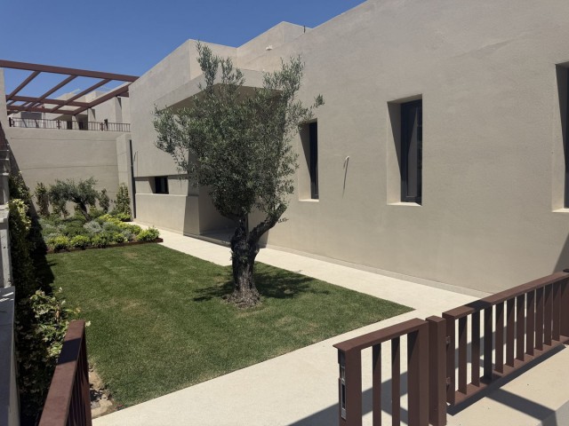 3 Bedrooms Villa in Benahavís