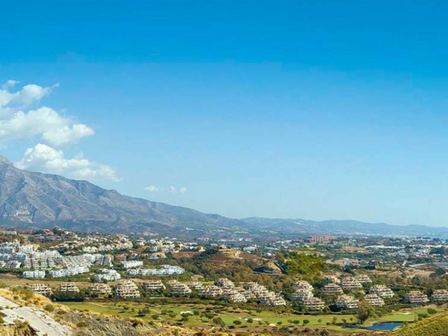 3 Bedrooms Villa in Benahavís