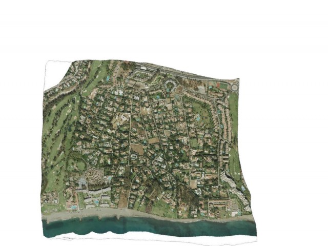  Plot in Guadalmina Baja