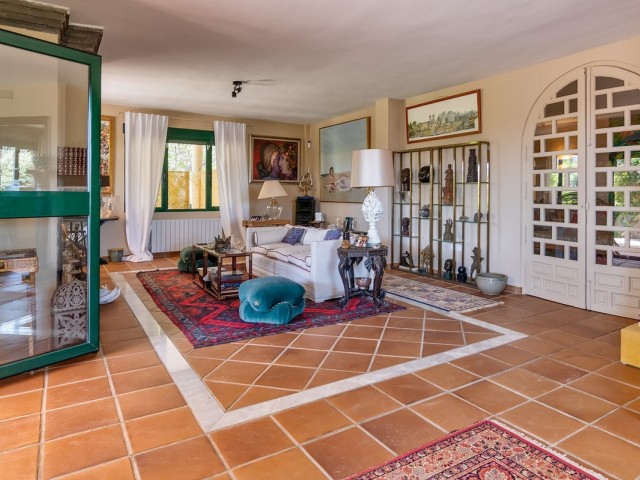 5 Bedrooms Villa in Sotogrande