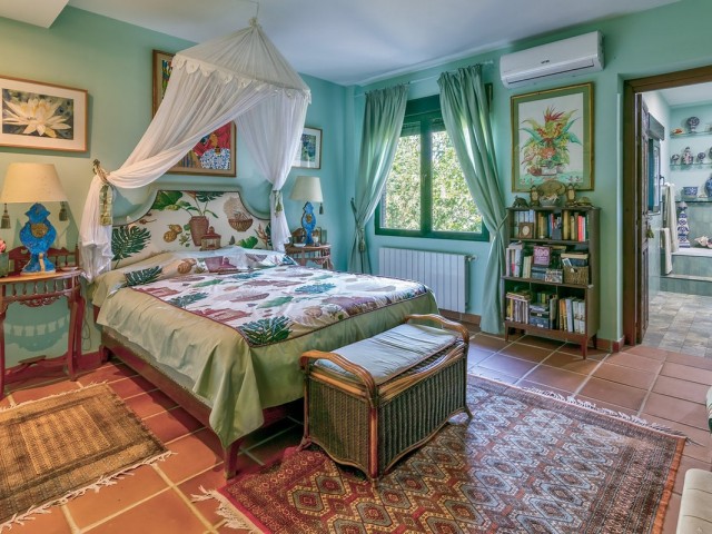 5 Bedrooms Villa in Sotogrande