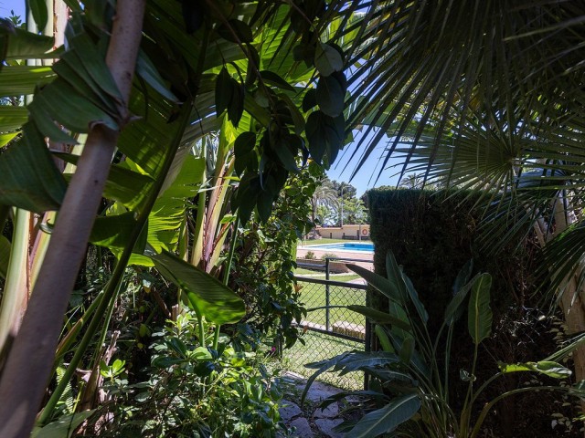2 Bedrooms Townhouse in Torrequebrada