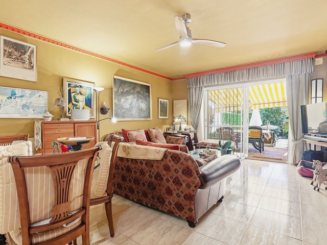 2 Bedrooms Townhouse in Torrequebrada