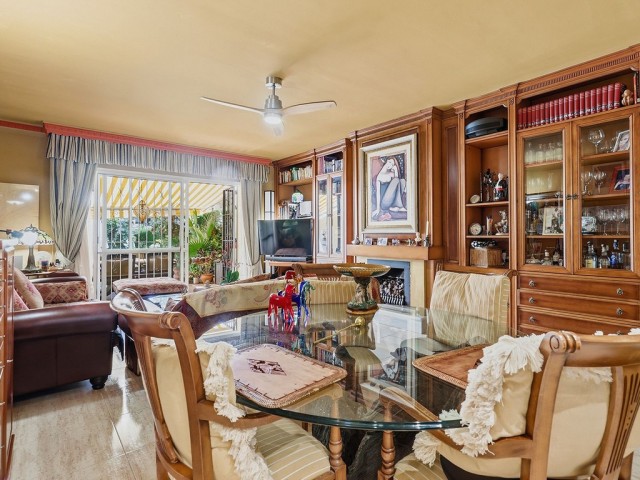 2 Bedrooms Townhouse in Torrequebrada
