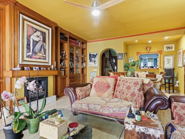 2 Bedrooms Townhouse in Torrequebrada