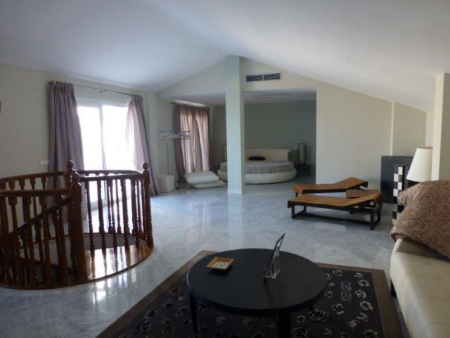 Penthouse in Puerto Banús