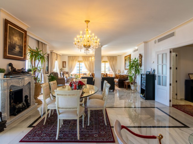 4 Bedrooms Apartment in Fuengirola