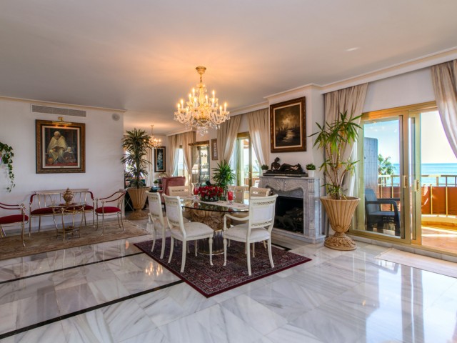 4 Bedrooms Apartment in Fuengirola