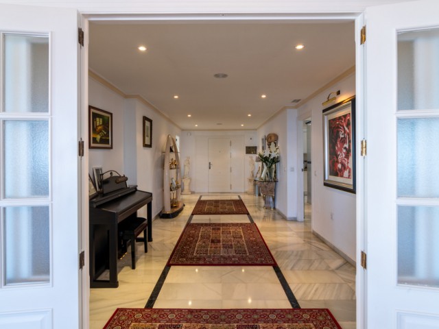 4 Bedrooms Apartment in Fuengirola