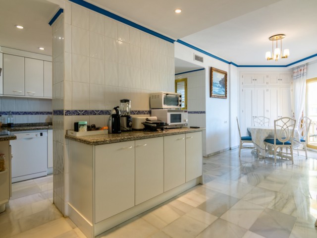 4 Bedrooms Apartment in Fuengirola