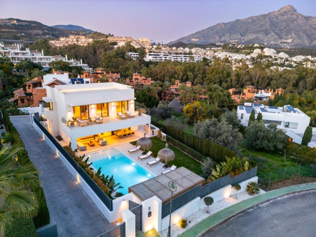 5 Soveroms Villa i Nueva Andalucía