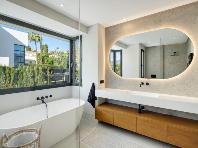 5 Soveroms Villa i Nueva Andalucía