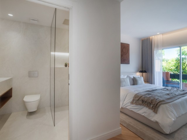 4 Schlafzimmer Apartment in Nueva Andalucía
