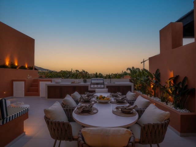 4 Schlafzimmer Apartment in Nueva Andalucía