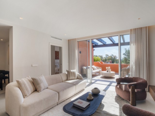 4 Schlafzimmer Apartment in Nueva Andalucía
